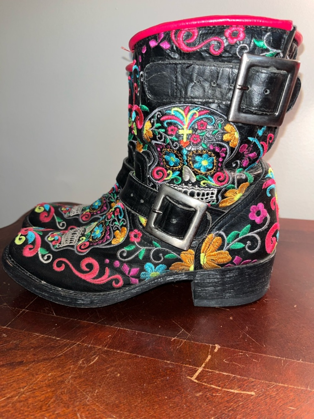 Old Gringo Black Embroidered Sugar Skull Moto Boots with Multicolor Accents - Picture 2 of 9